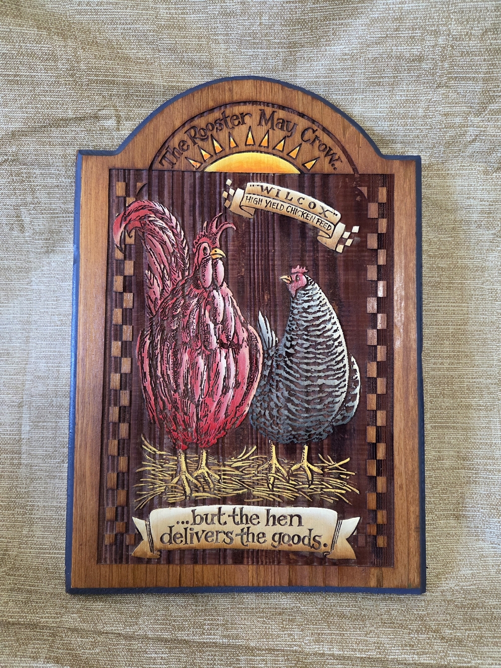 Rooster and Hen Wood Plaque - Farmhouse Wall Art (Red, Black, Brown)